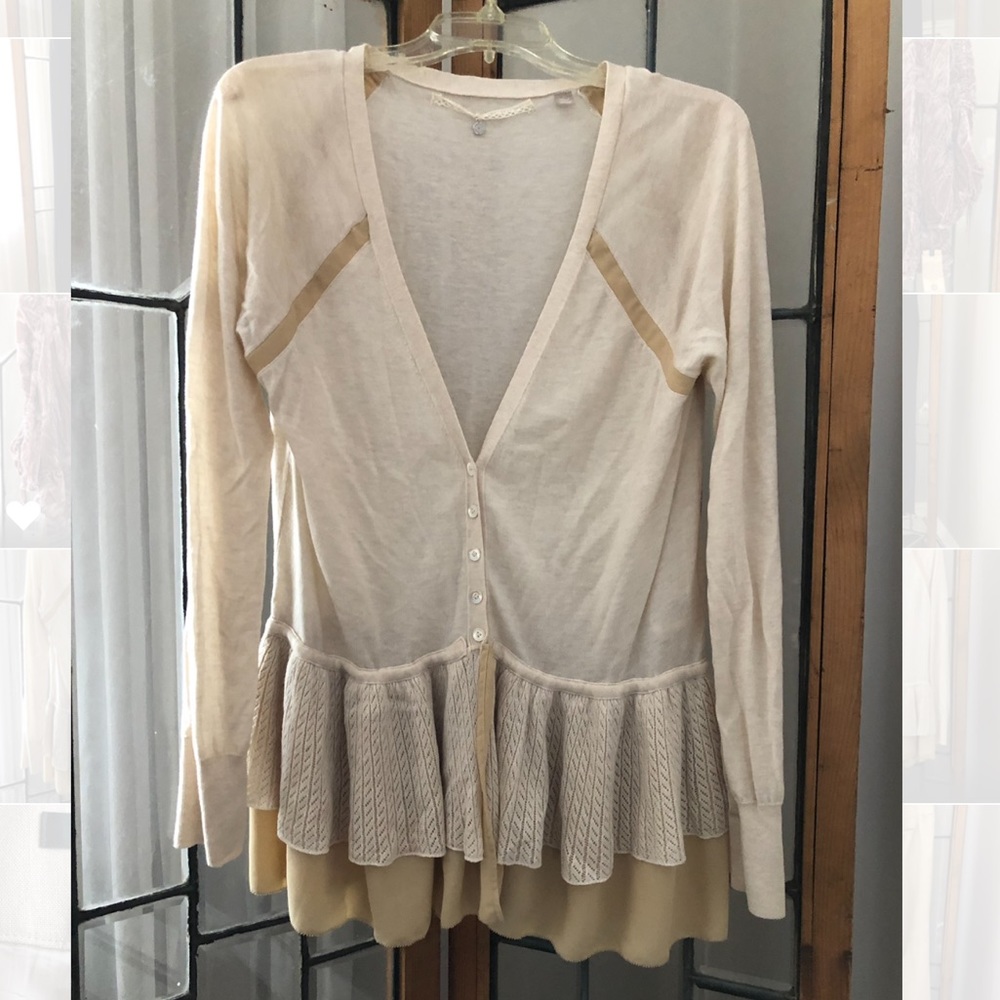 Ruffle bottom cardigan